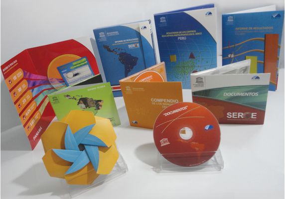 Diseño para Story board y pressbook, diseño de tarjetas de presentación, carátulas para DVD y Blue-Ray.