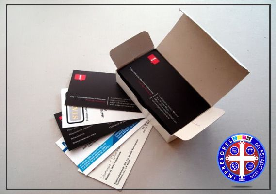 Producimos Tarjetas de Presentación, Flyers, en diferentes materiales.